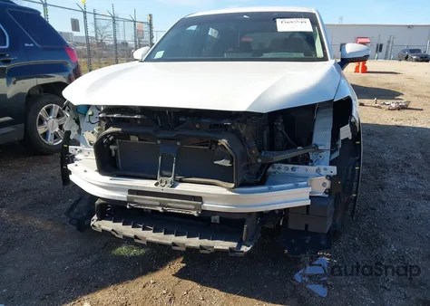 2025 Honda Hr-V Awd Lx from USA, damaged, VIN 3CZRZ2H30SM750712